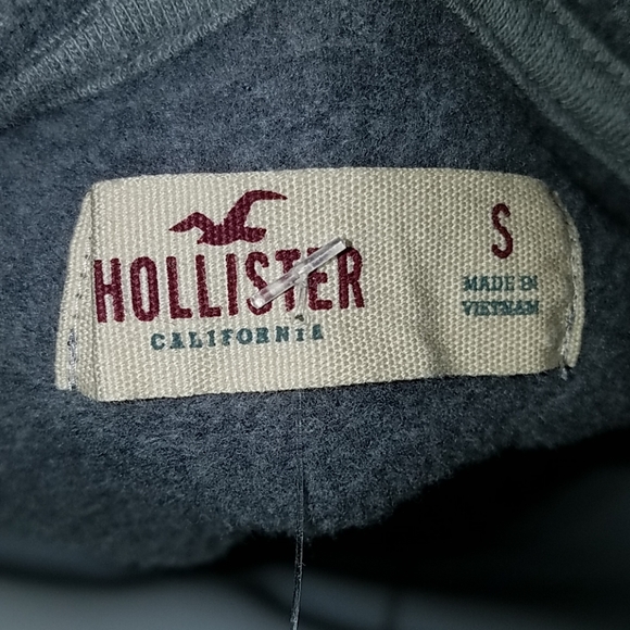 Hollister Embroidered Gray Hoodie w/ pockets - Picture 8 of 8